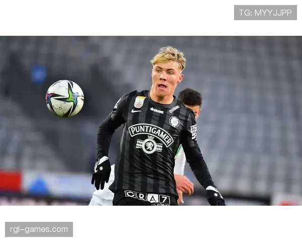 扎伊尔·埃梅里表现抢眼，崭露头角成足坛新星